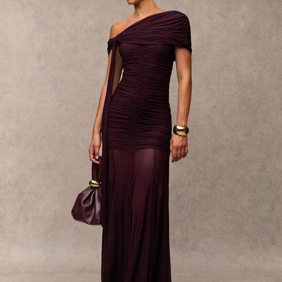 Red Violet Elegant Women's A-Line Flowing Dress - Picture 7 of 8